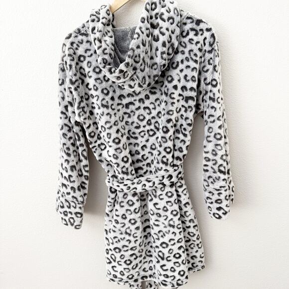 PINK x VICTORIA'S SECRET | Snow Leopard Pint Bath Robe Dressing Gown | XS/Small - Picture 6 of 8